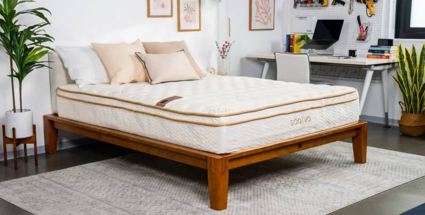 helix midnight luxe vs saatva classic